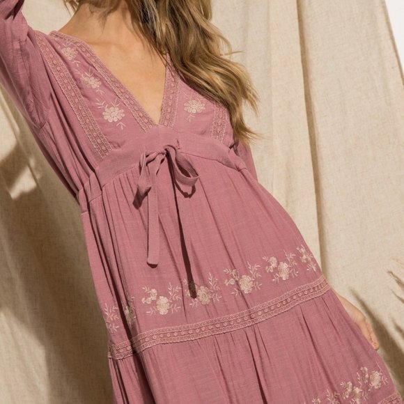 Ladies Pink Floral Embroidered Tiered Maxi Dress - FINAL CLEARANCE - Picture 4 of 12